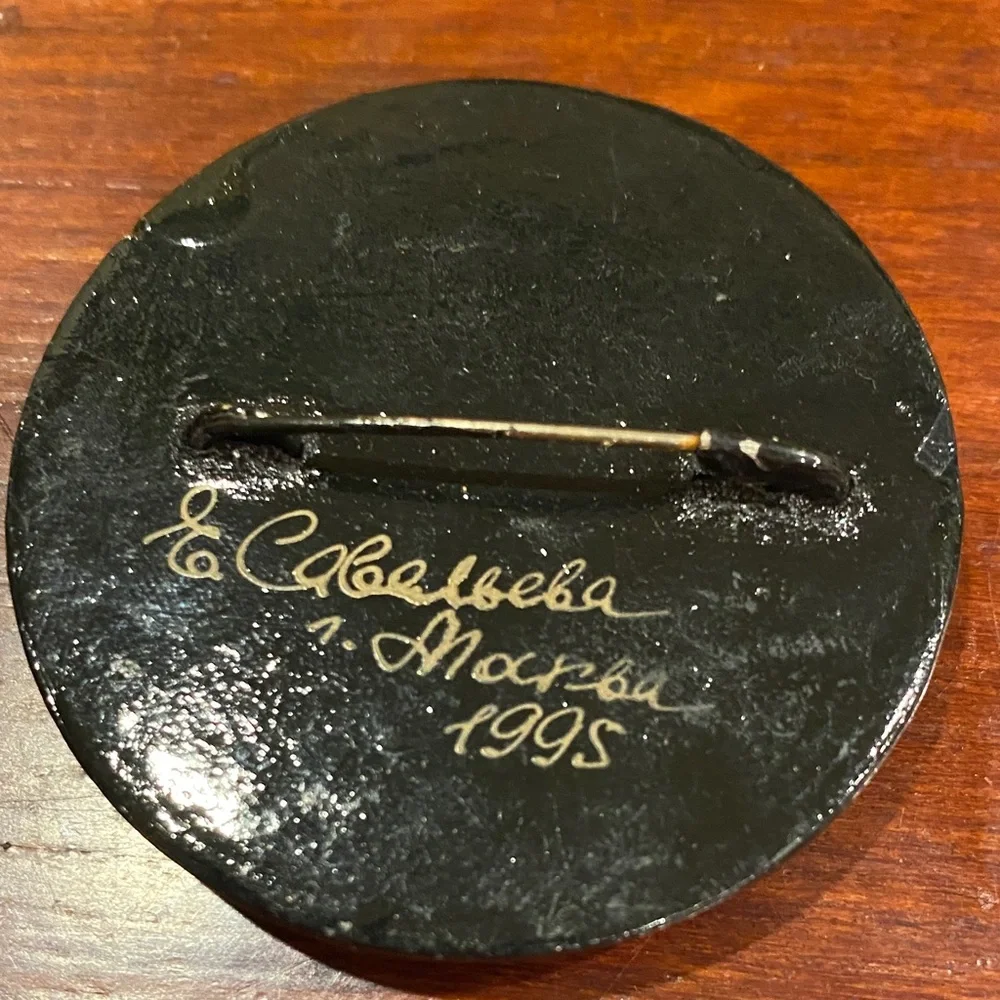 Russian Signed Hand Painted Floral Brooch - Picture 3 of 3